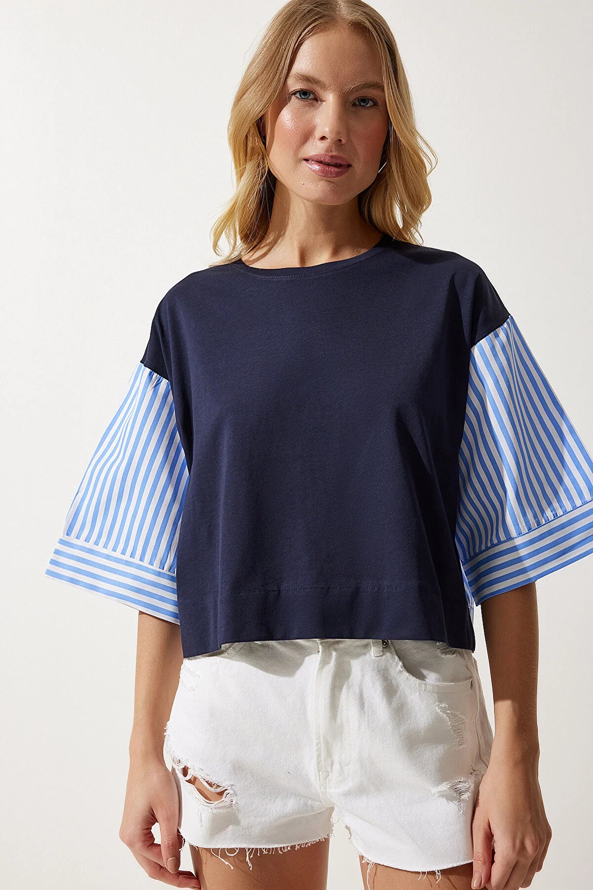 Happiness Istanbul Women's Navy Blue Block Color Combed Cotton Poplin Blouse Stylish Wrap Blouse