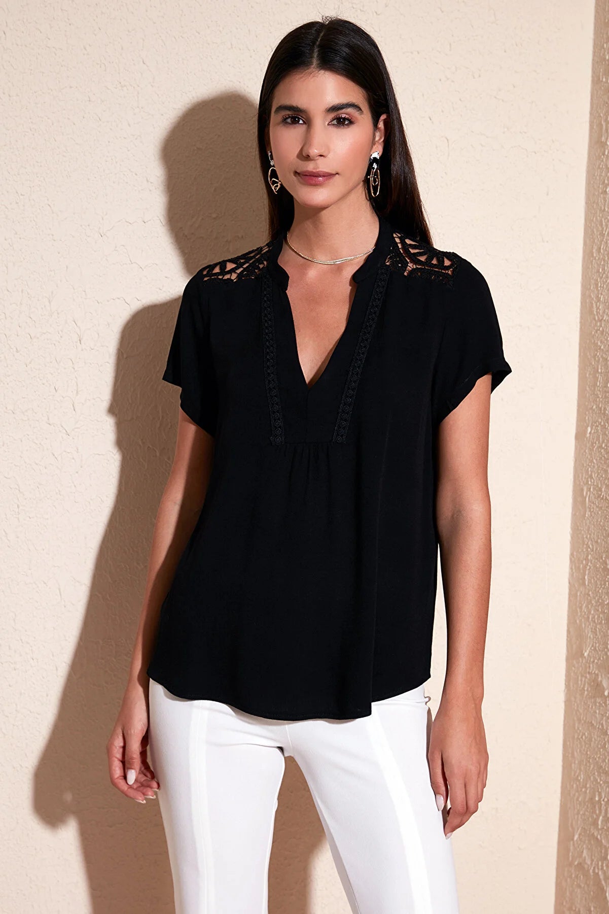 Lela Guipure Detailed 100% Cotton Regular Fit V-Neck Blouse BLOUSE Ruffled Neck Blouse