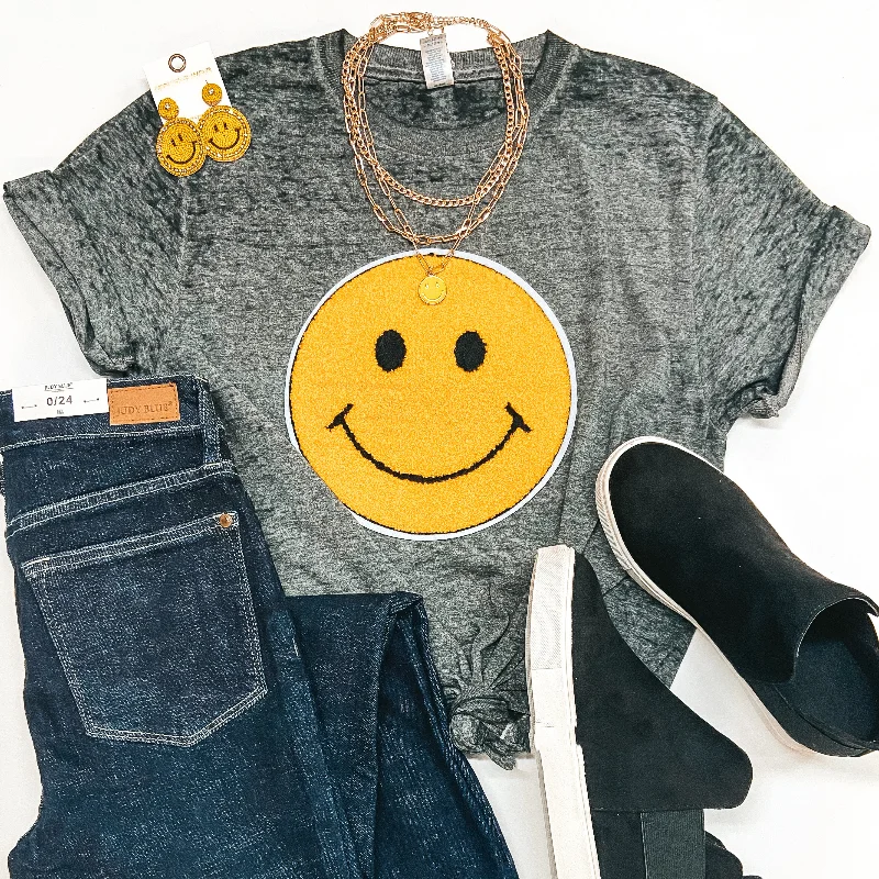 A Smile A Day Fuzzy Happy Face Short Sleeve Graphic Tee in Grey Acid Wash Chenille Brocade Lace