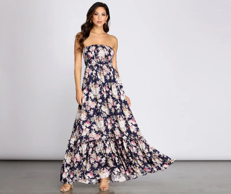 Getaway Girl Floral Charming Smocked Tube Maxi Dress Comfortable Fit-and-Flare Maxi Dress