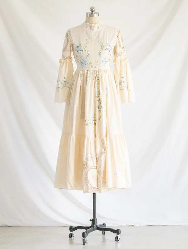 Re-design Upcycled Bell Sleeved Floral Embroidery Maxi Dress Fashionable Printed Maxi Dress