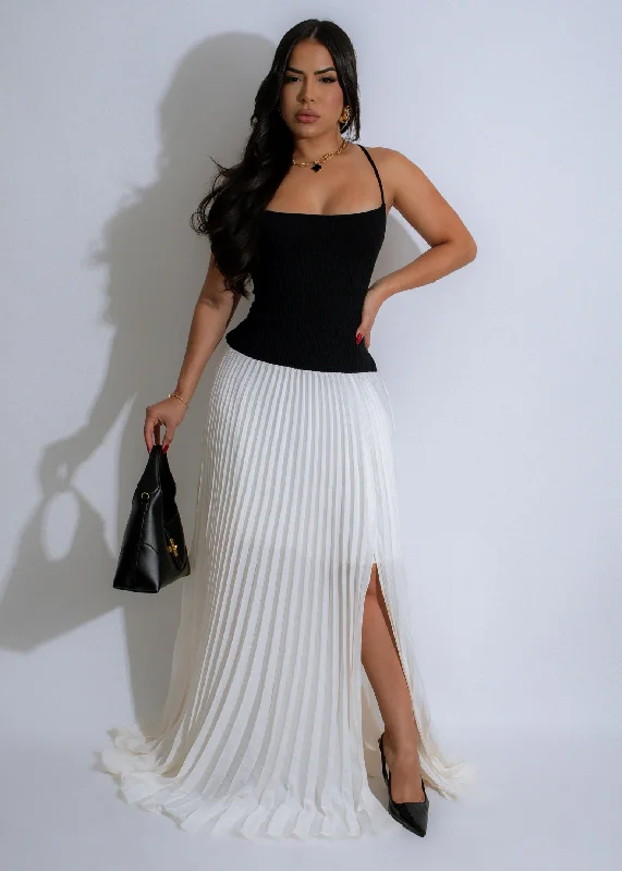 Savannah Nights Ribbed Maxi Dress White Classic Tulle Maxi Dress