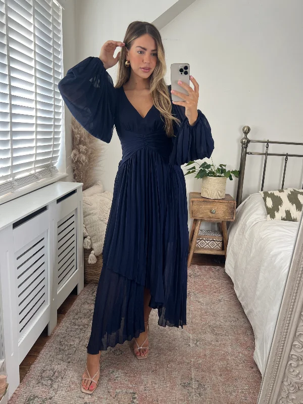 Toni Long Sleeved Pleated Maxi Dress / Navy Trendy Ruffled Maxi Dress