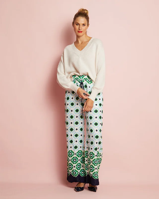 ARLINGTON MILNE JOSIE V NECK CASHMERE JUMPER - PEARL Hooded Sweater Collared Sweater Shawl Collar