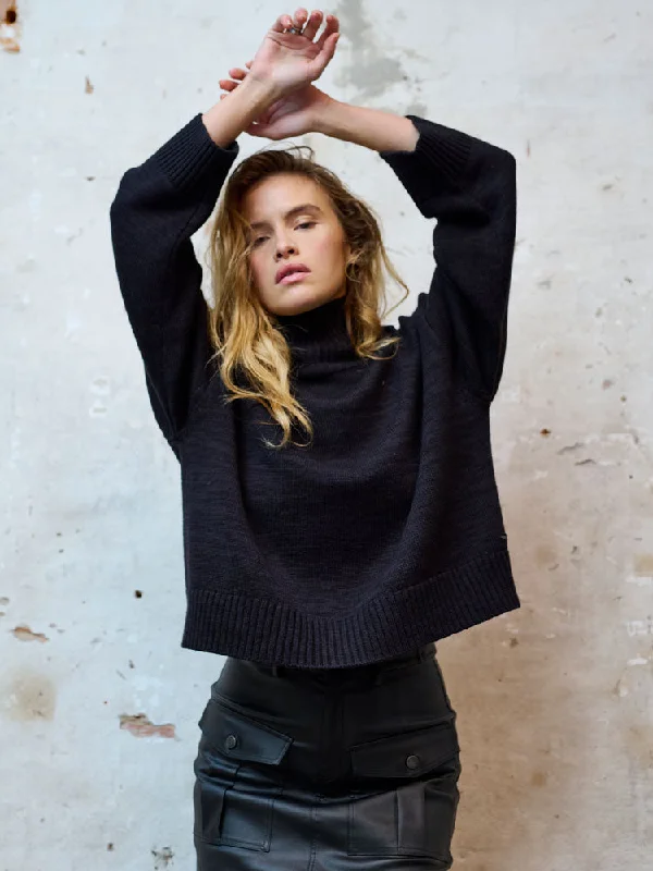 Pulz PzTanja Oversized Turtleneck Jumper Black Beauty Faux Fur Fabric Real Fur Fabric Shearling Fabric Pulz PzTanja Oversized Turtleneck Jumper Black Beauty Faux Fur Fabric Real Fur Fabric Shearling Fabric