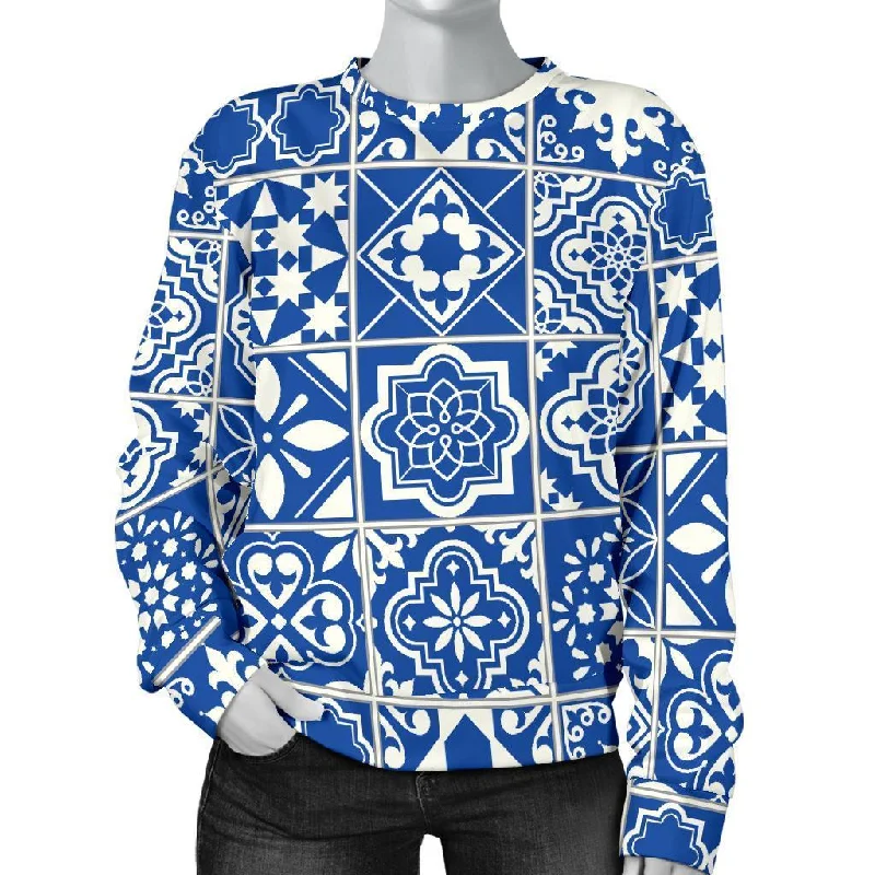 Swedish Print Pattern Women's Sweatshirt Hoodie with Cropped Fit Short Trendy