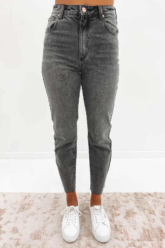 A 94 High Slim Jean Addison Vintage Black Comfortable Zip-Fly Denim Jeans