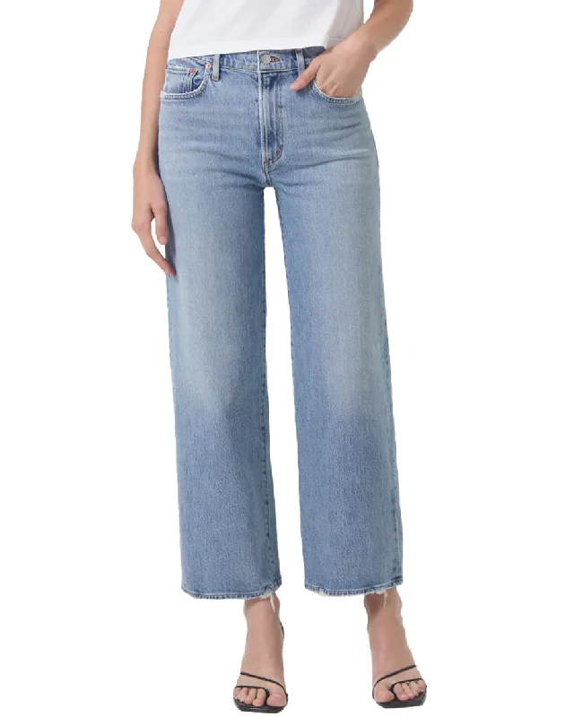 Harper Crop Jean in Hassle Trendy Classic Fit Jeans