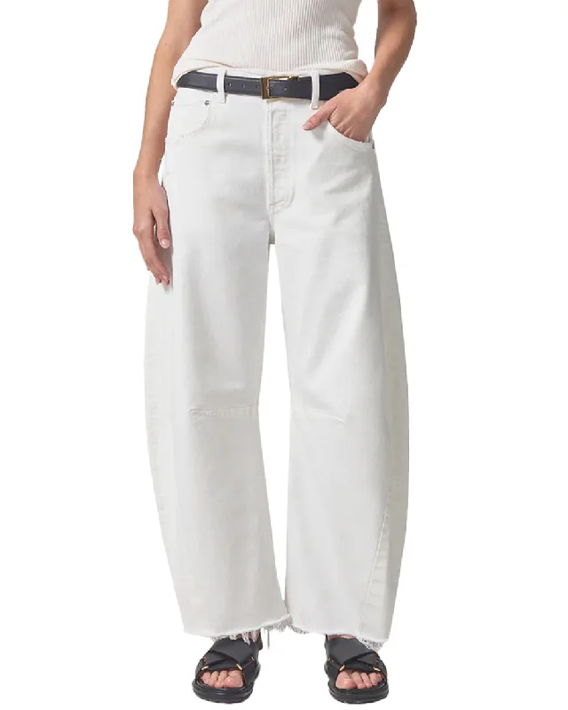 Horseshoe Jean in Jicama Fashionable Vintage Wash Jeans