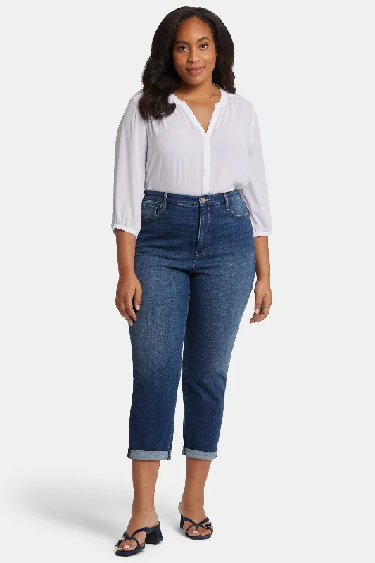 Margot Girlfriend Jeans In Plus Size - Olympus Classic Slim Fit Jeans