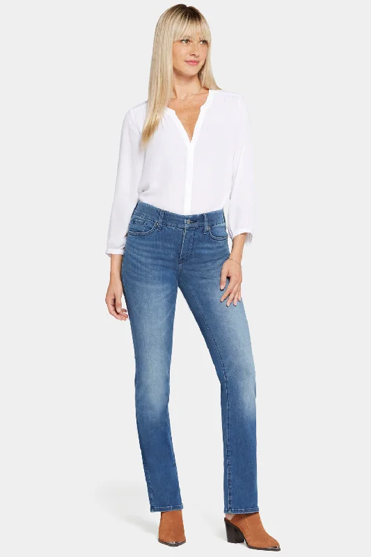 Waist-Match™ Marilyn Straight Jeans - Caliente Chic Vintage-Inspired Denim Jeans