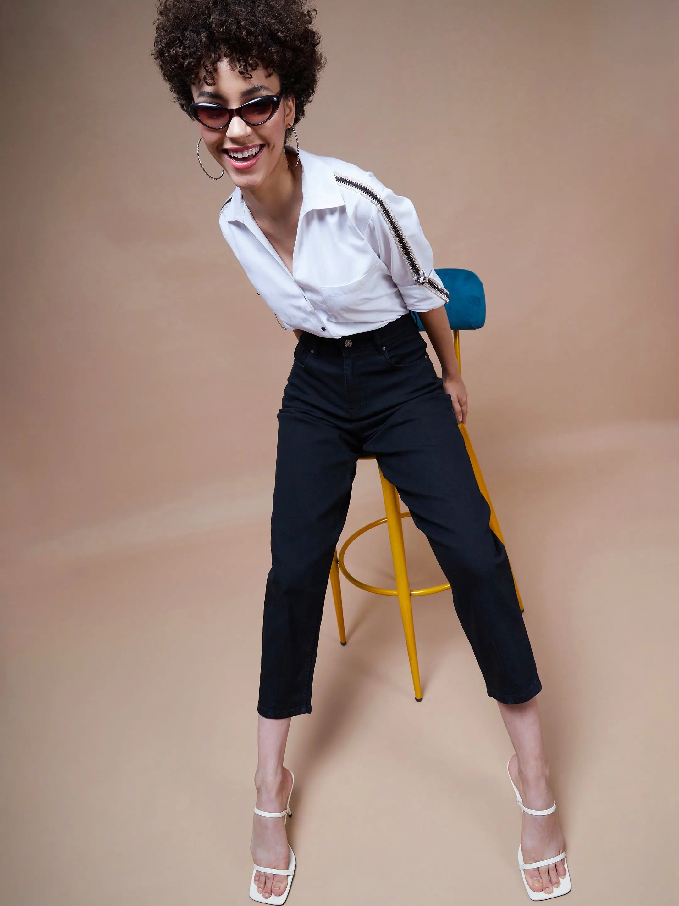 Women Black Balloon Fit Jeans-SFJEAN0317XS Stylish High-Waisted Denim
